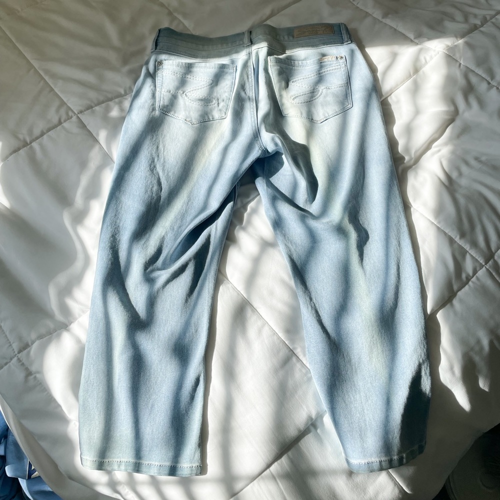 Capris - Picture 4 of 7